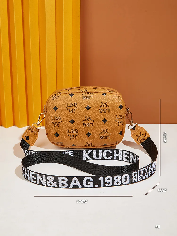 Guangzhou Snake Pattern Fashion Brand Letter Shoulder Strap Ladies Round Messenger Bag Cool Women Shoulder Bags