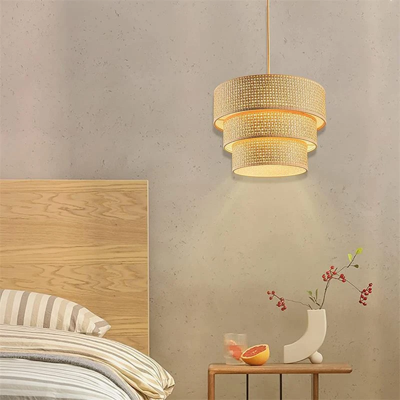 Декоративная плетеная ротанговая лампа