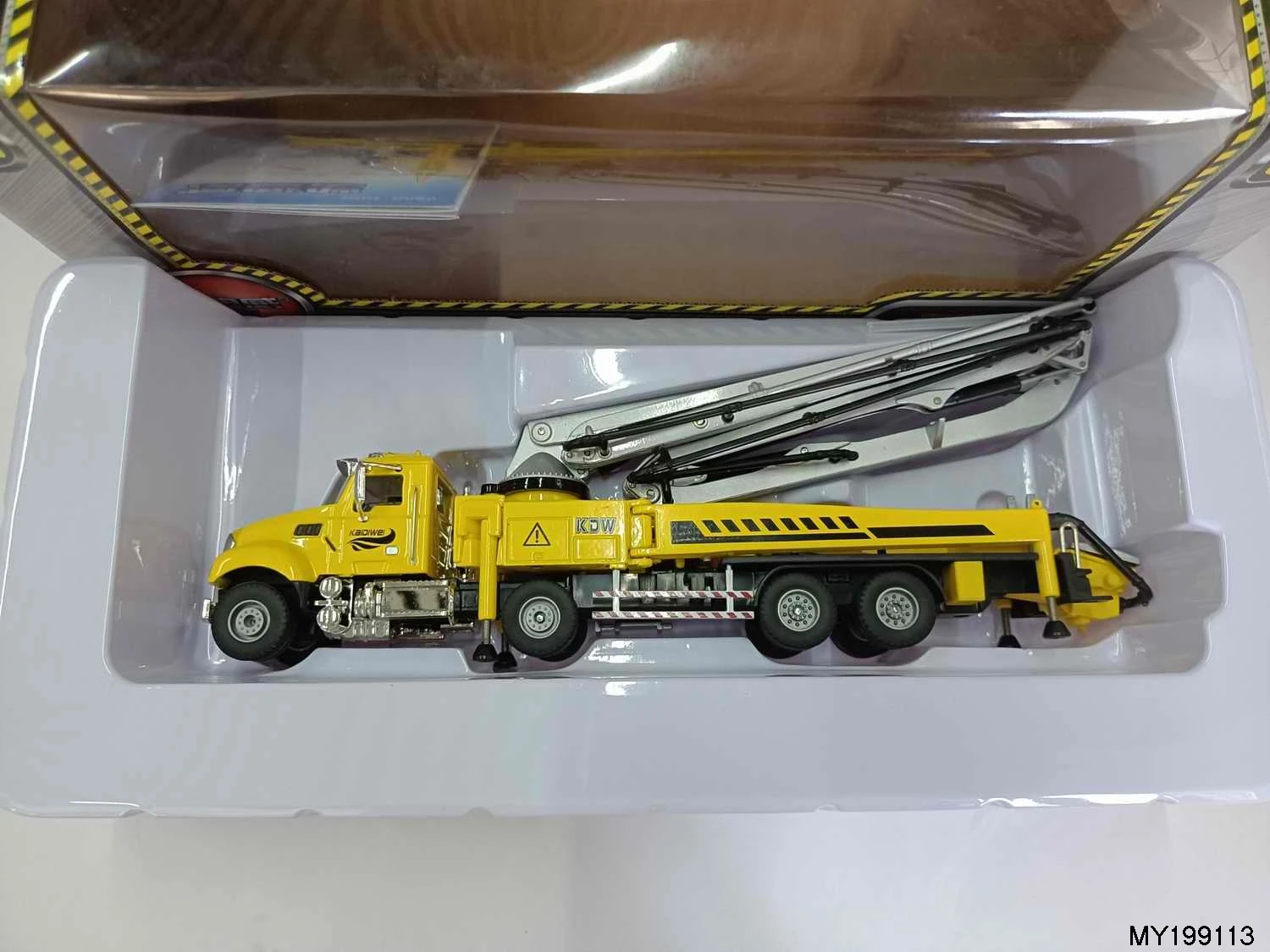 1:55 scale die cast miniature model toys Hardcover concrete pump truck for kids