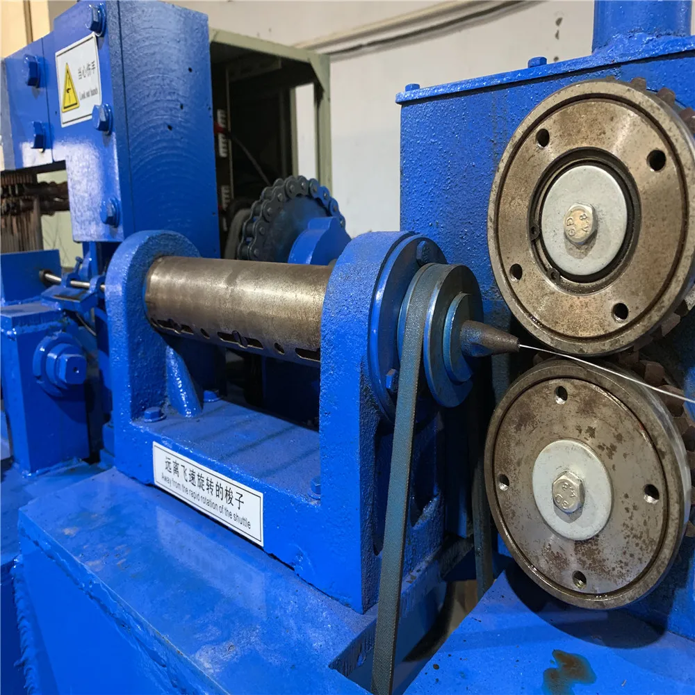 Hot sale welded wire mesh machine for fencing in rolls wire mesh welding equipment