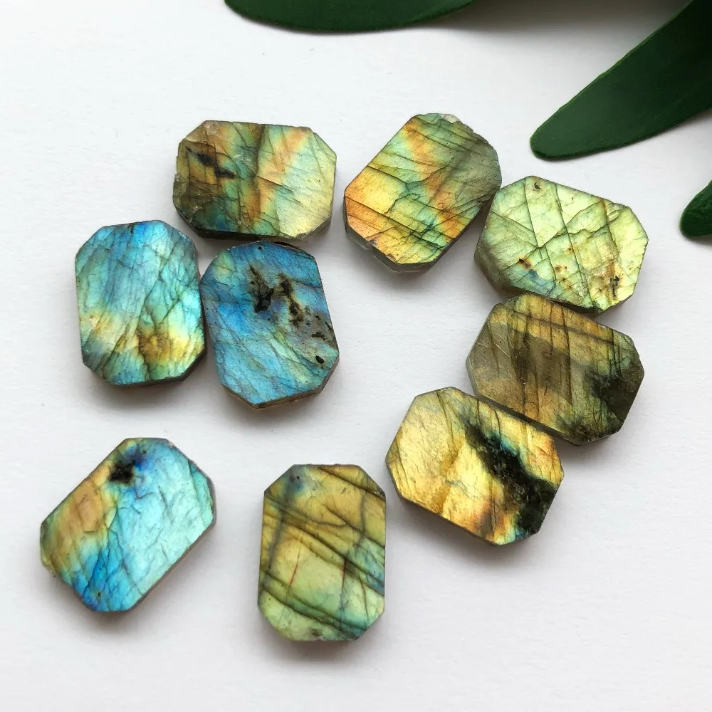 wholesale labradorite nature good quality colorful flashing labradorite stone for gift