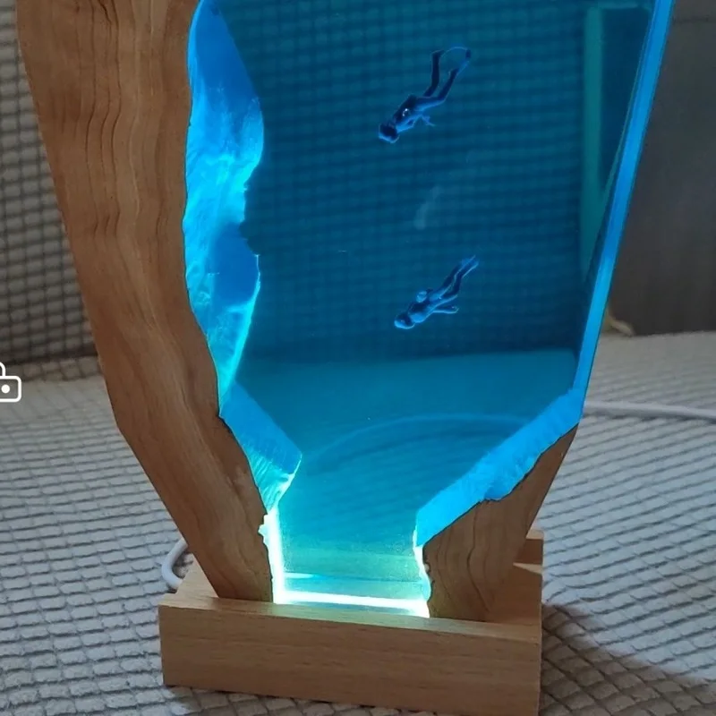 Novelty 2025 Creative Design Epoxy Resin Wood Lamp LED Gift Night Light Blue Diver and Whale Home Decoration Table Lamp