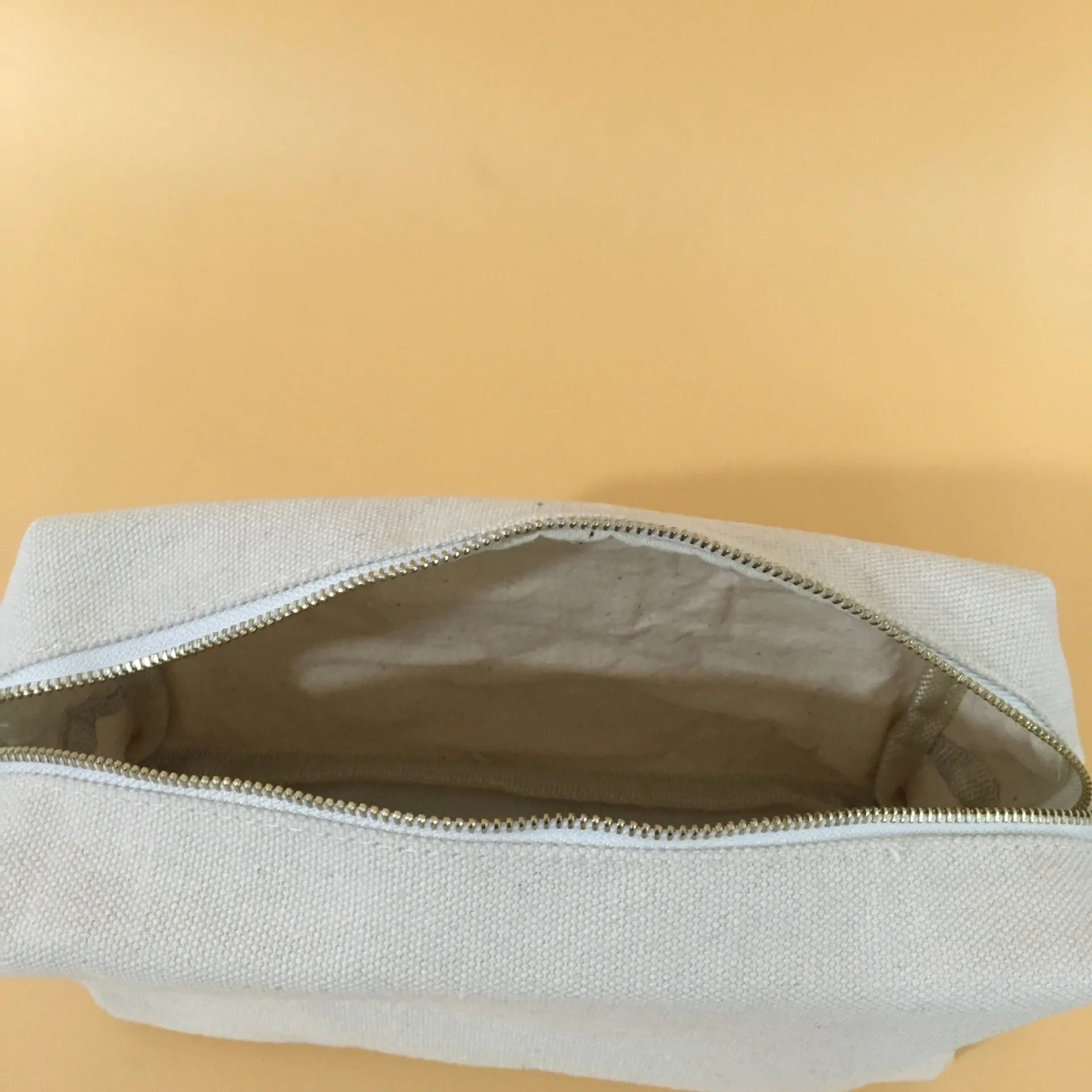 Wholesale Price Customized Canvas Makeup Bag Travel Laundry Makeup Organizer Cotton Cosmetic Bag with Zipper