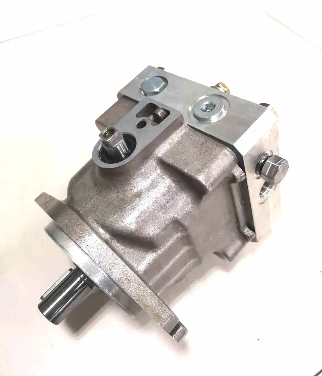 TUFF TORQ KPL 23  walking type roller piston pump