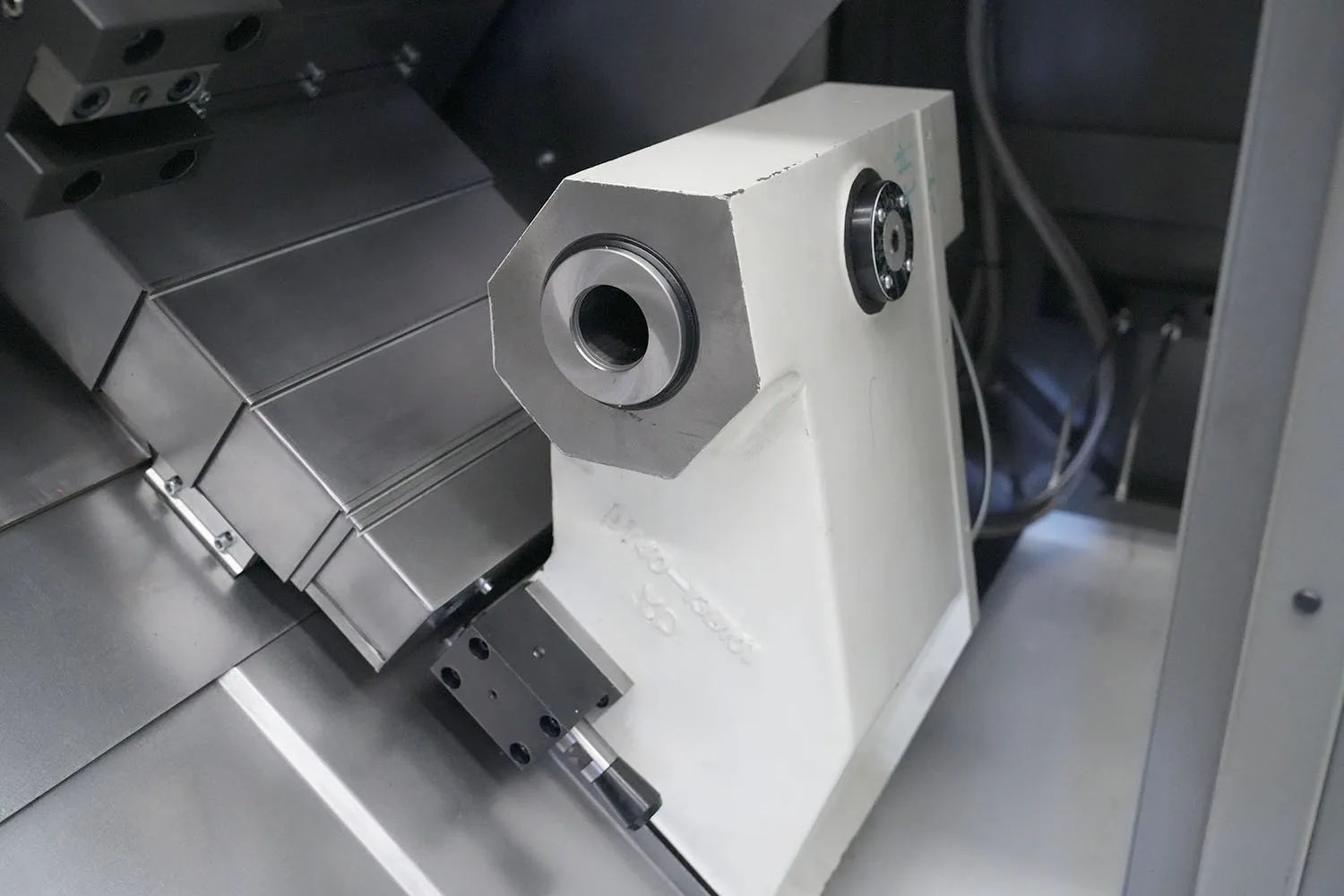 GT DMTG DT40 Slant Bed Cnc Lathe Machine For Metal Torno Para Metal Cnc Turning Lathe