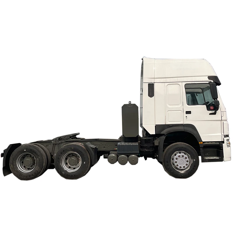 Hot howo trucks model sinotruck howo7 6x4 truck head 50 tons tractor truck