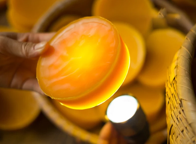 Factory direct 2020 new product Pure natural Yellow bulk beeswax