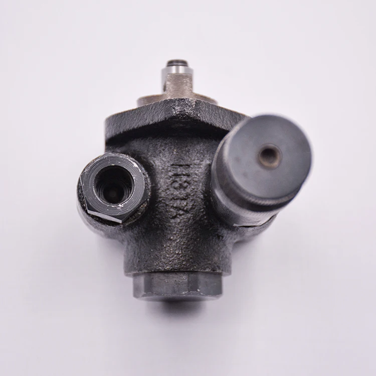 4130 OEM YTH3-1106010A4  tractor fuel pump mtz Injector nozzle agriculture machinery parts