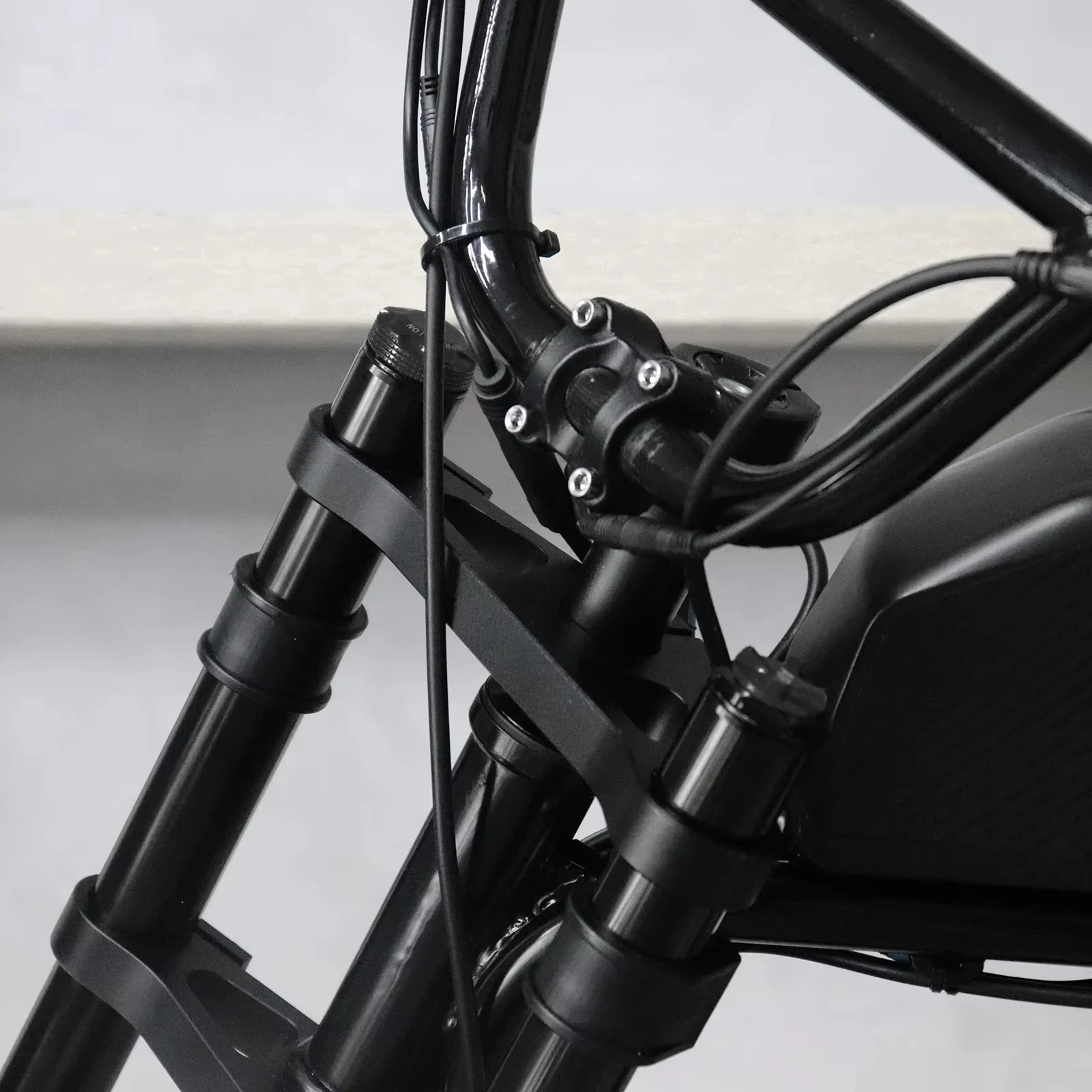 Air Front Fork 20inch Ultralight Aluminum Alloy Suspension Air Front Fork 4.0 Tire Pneumatic Shock Absorber Fix for Super73