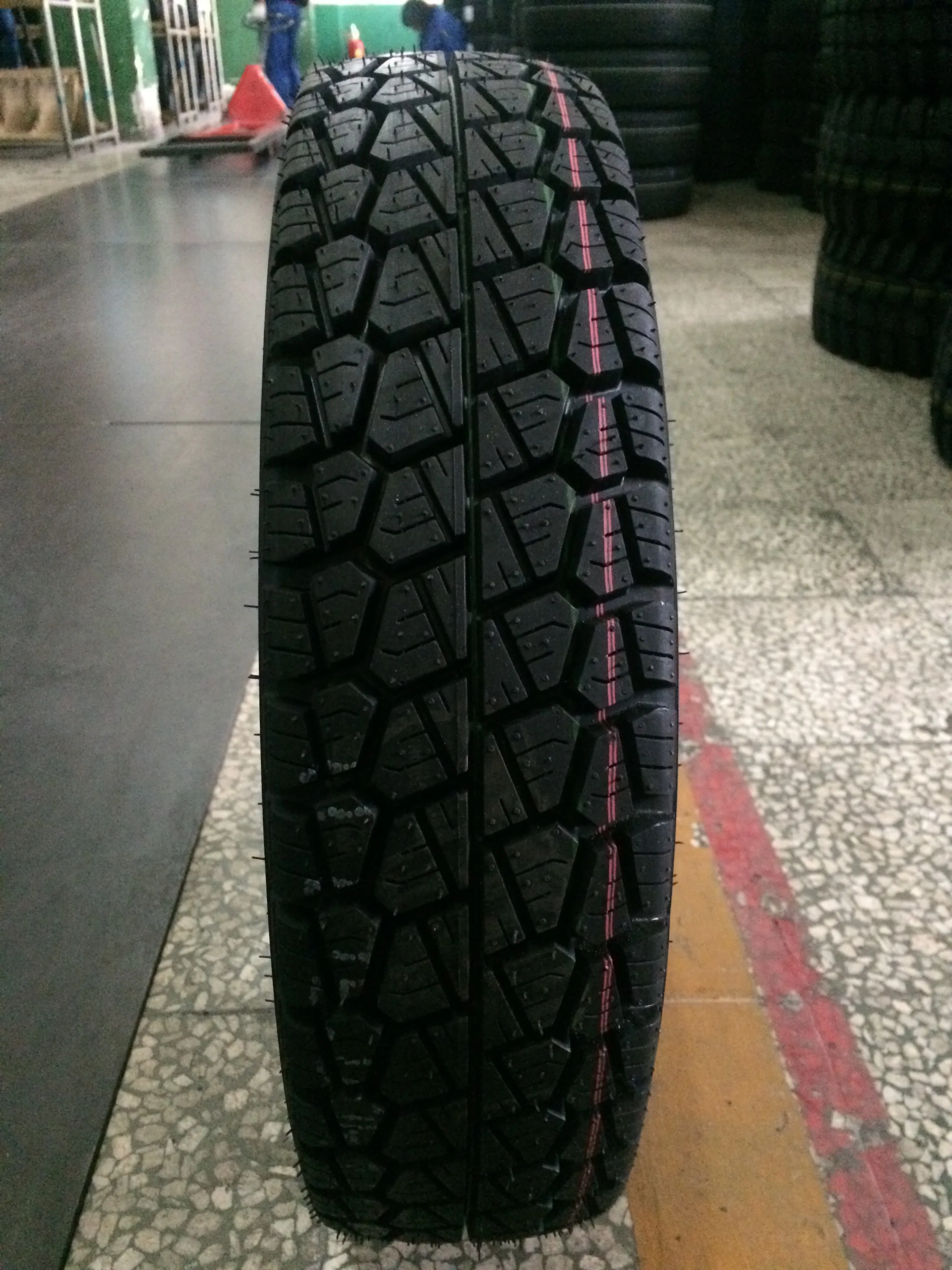 High Quality Mud Tires for Light Trucks LT265/70R17 235/605R18 LT265/75R16 LT tires with Cheap Price