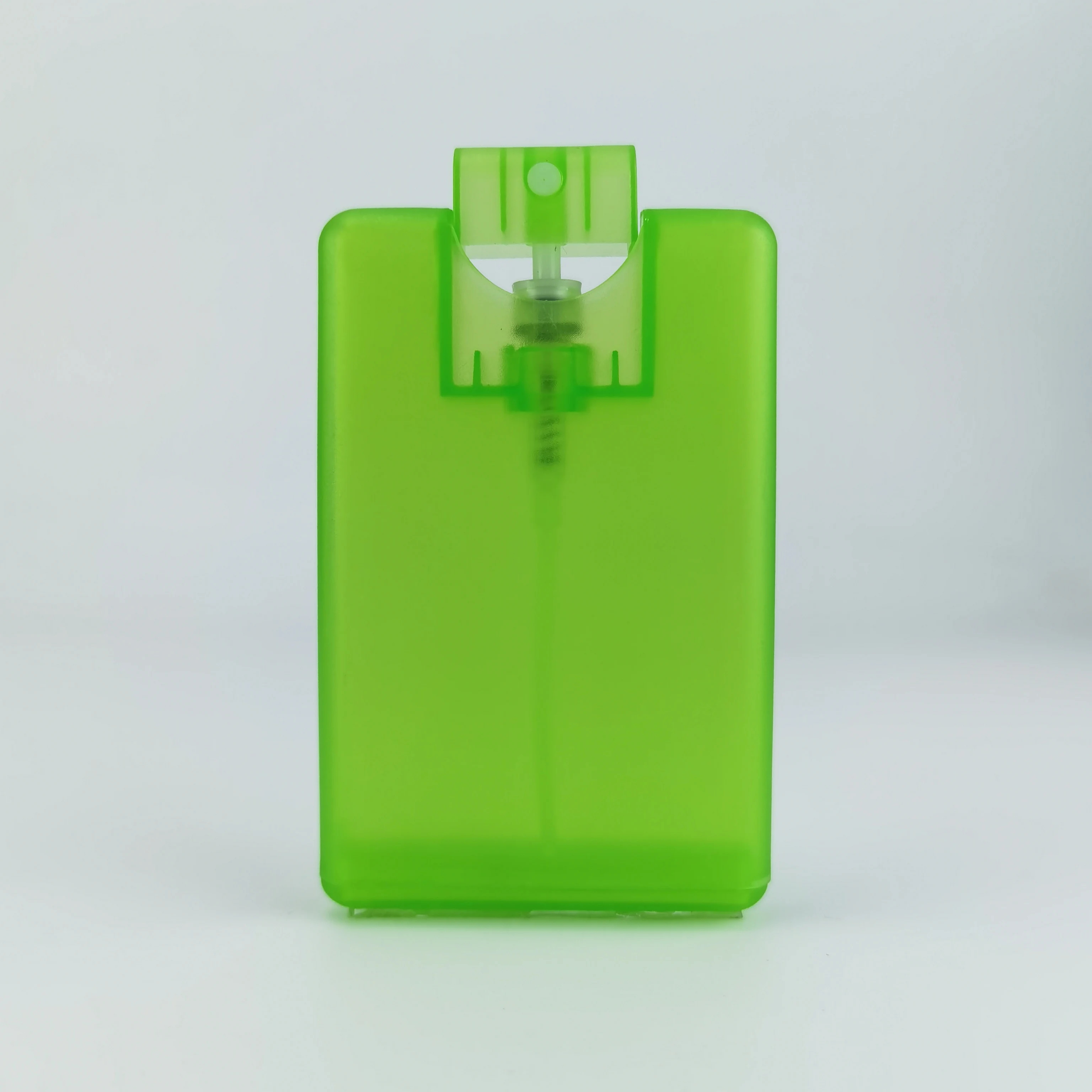 Мини-дезинфицирующее средство для рук, черный и белый карманный флакон с распылителем для парфюма объемом 20 мл и кредитной картой