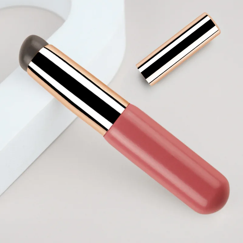 Silicone lip brush with lid mini lip brush portable lip makeup brush