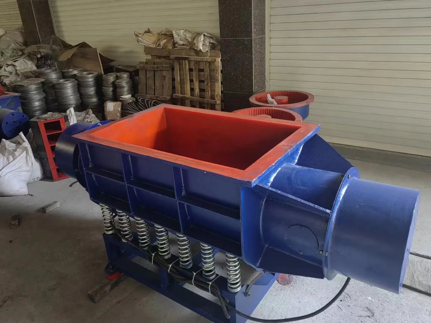 Newarrival Wear Resistant Aluminium Parts Vibrating Polishing Small Mixer Tumble Deburring Machines