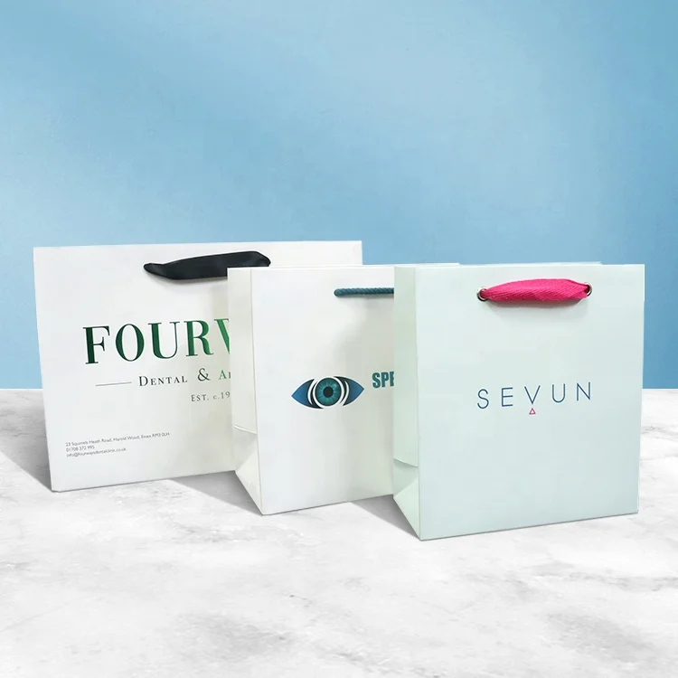 Manufacturer Wholesale Luxury Custom Logo Cosmetic Jewelry Paper Gift Bags Pantone Printing Gift Bags With Handle For Presents