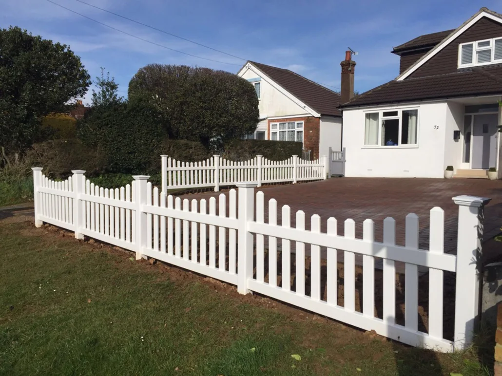 4*8 white vinyl picket fence, white PVC decorative garden fence ,pvc plastic fence