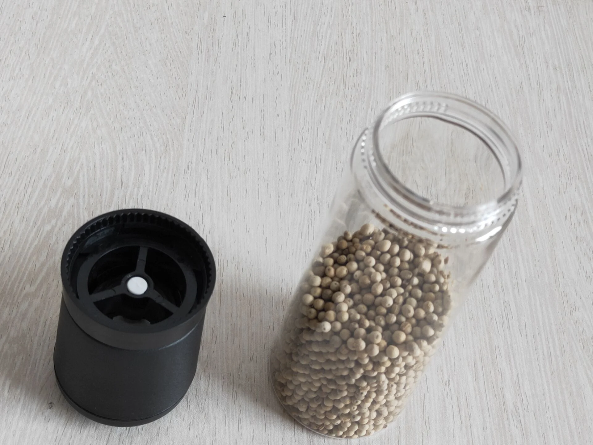 BBQ Cooking Frying Disposable Salt Mills Plastic Spice Grinder Pepper Mill