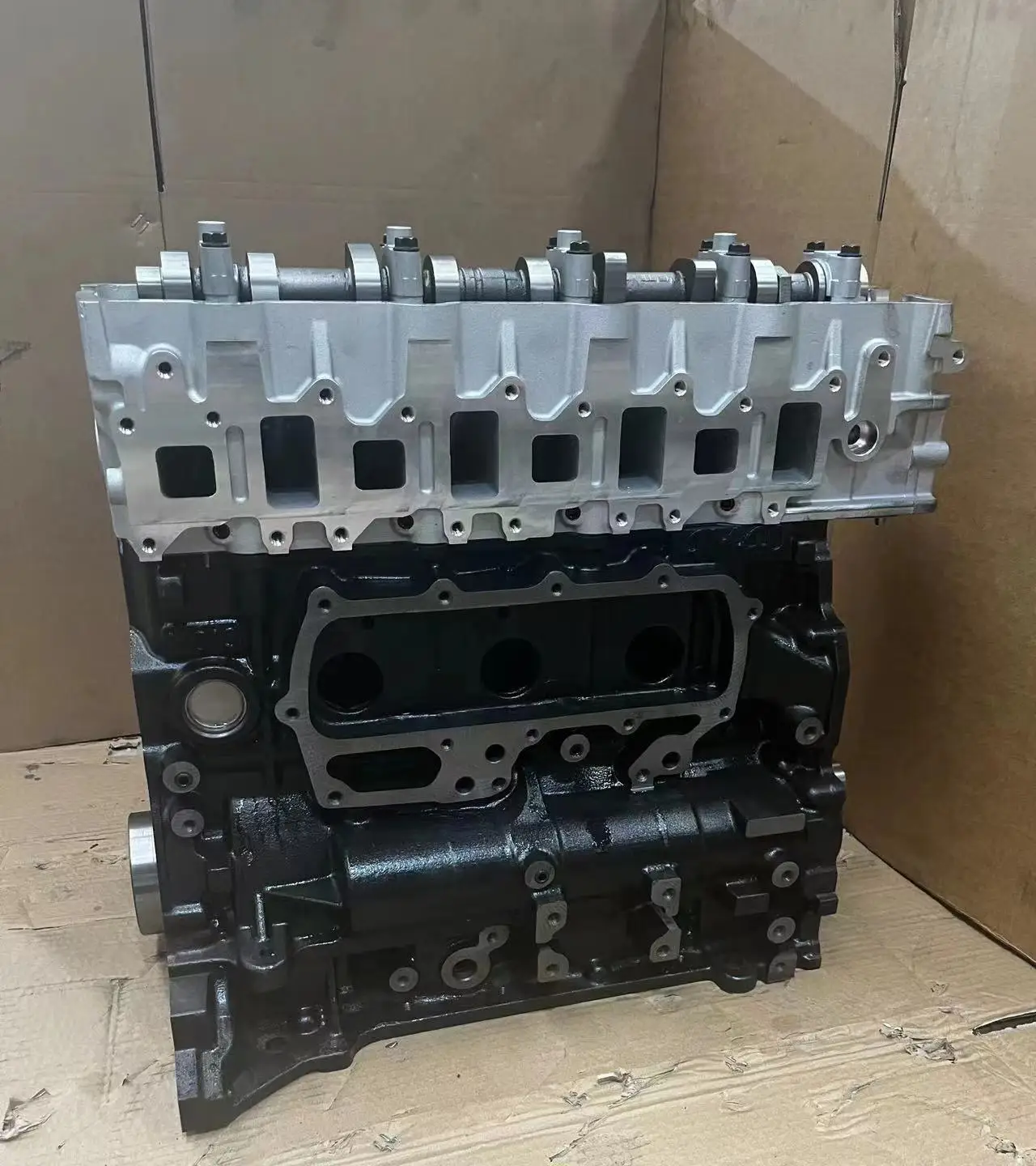 Newpars Remanufactured 2.8L Long Block 4M40 4M40T Engine for Mitsubishi Delica