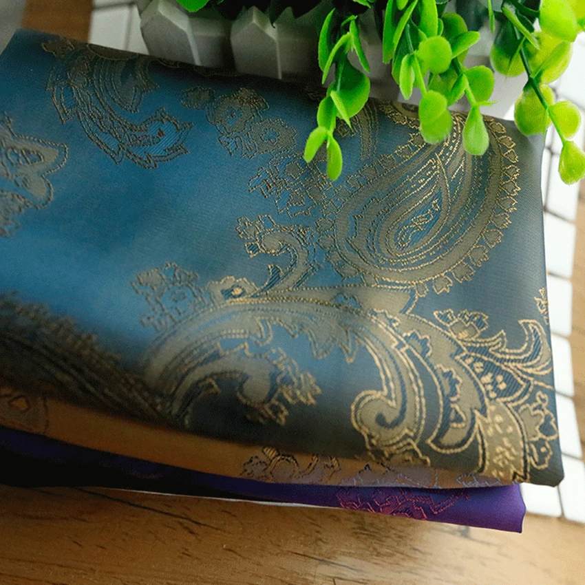 Two tone viscose jacquard lining for apparel for ready