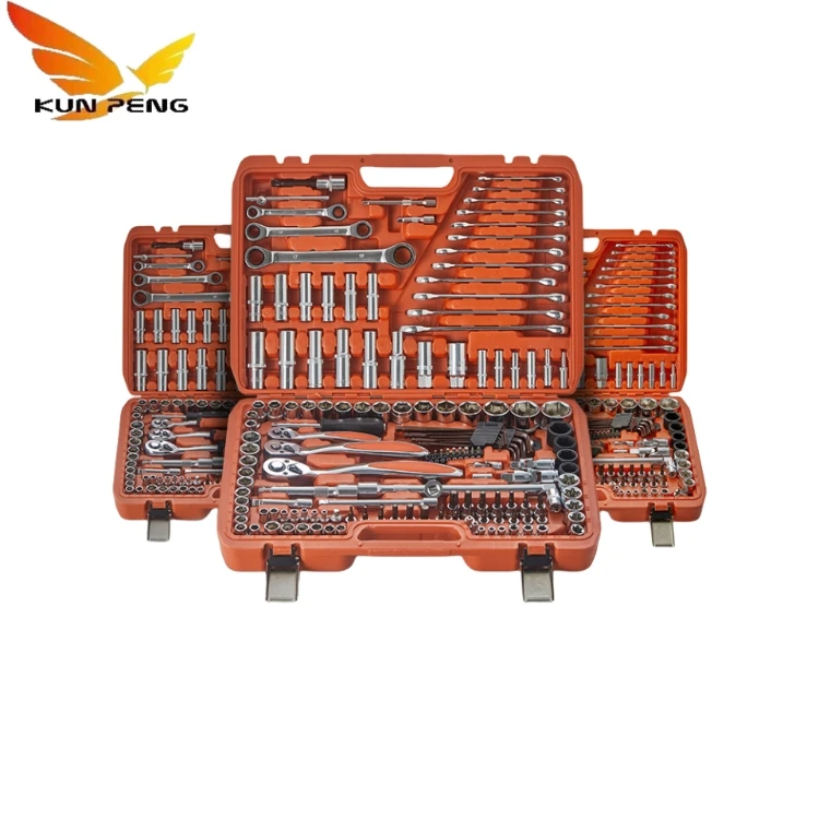 Пластиковая коробка для инструментов