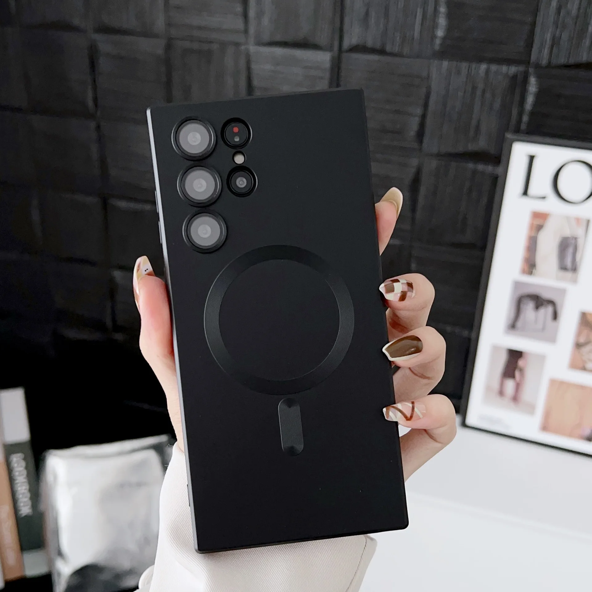 Fully Dust-proof Metallic Paint Magnetic Shell Mobile Phone Case For Samsung S24