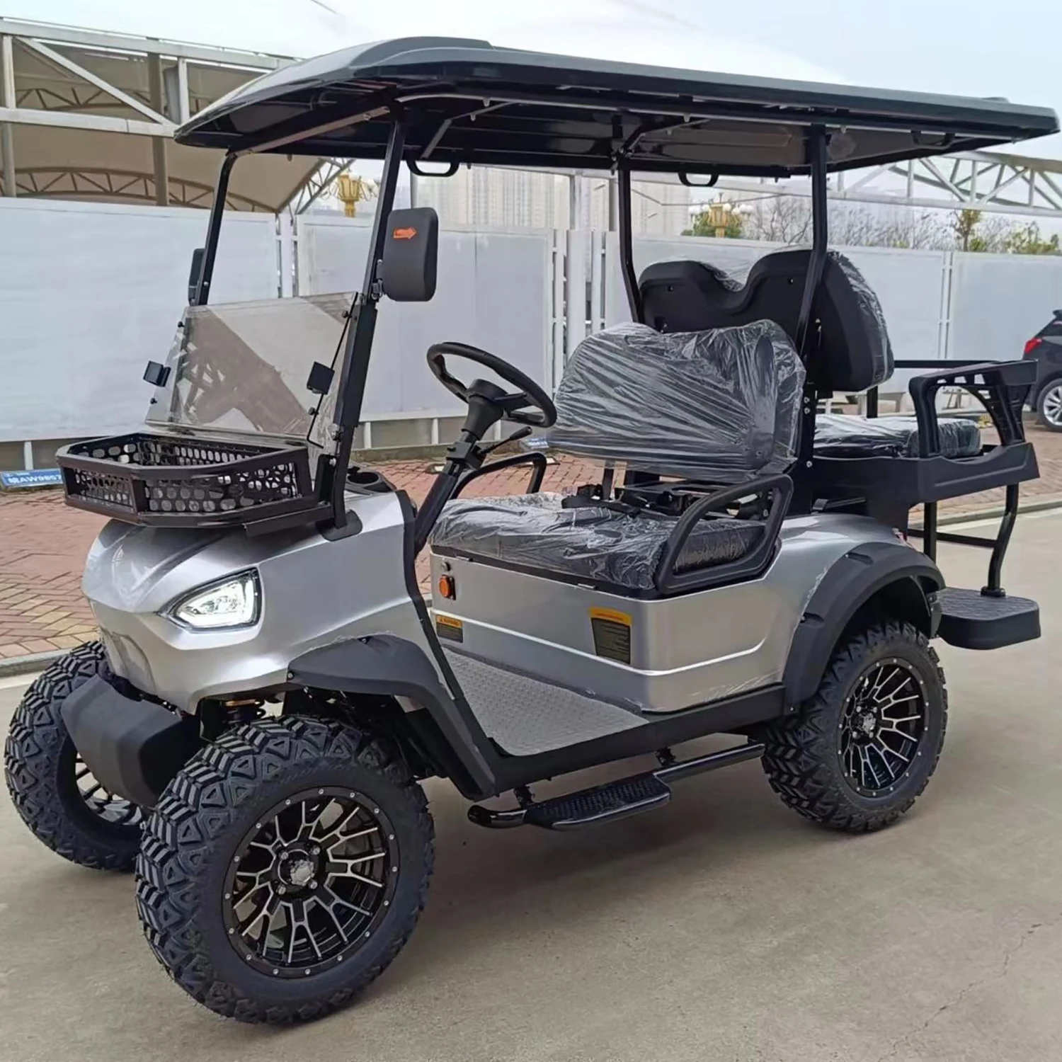 Minor Customization Cheap Chinese 4 Seater Hunting Lithium Club Golf Carts Electric
