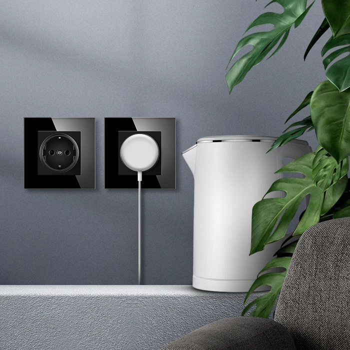 NOVSKI factory direct selling EU standard power socket crystal glass panel 220V 16A wall power socket 82*82mm