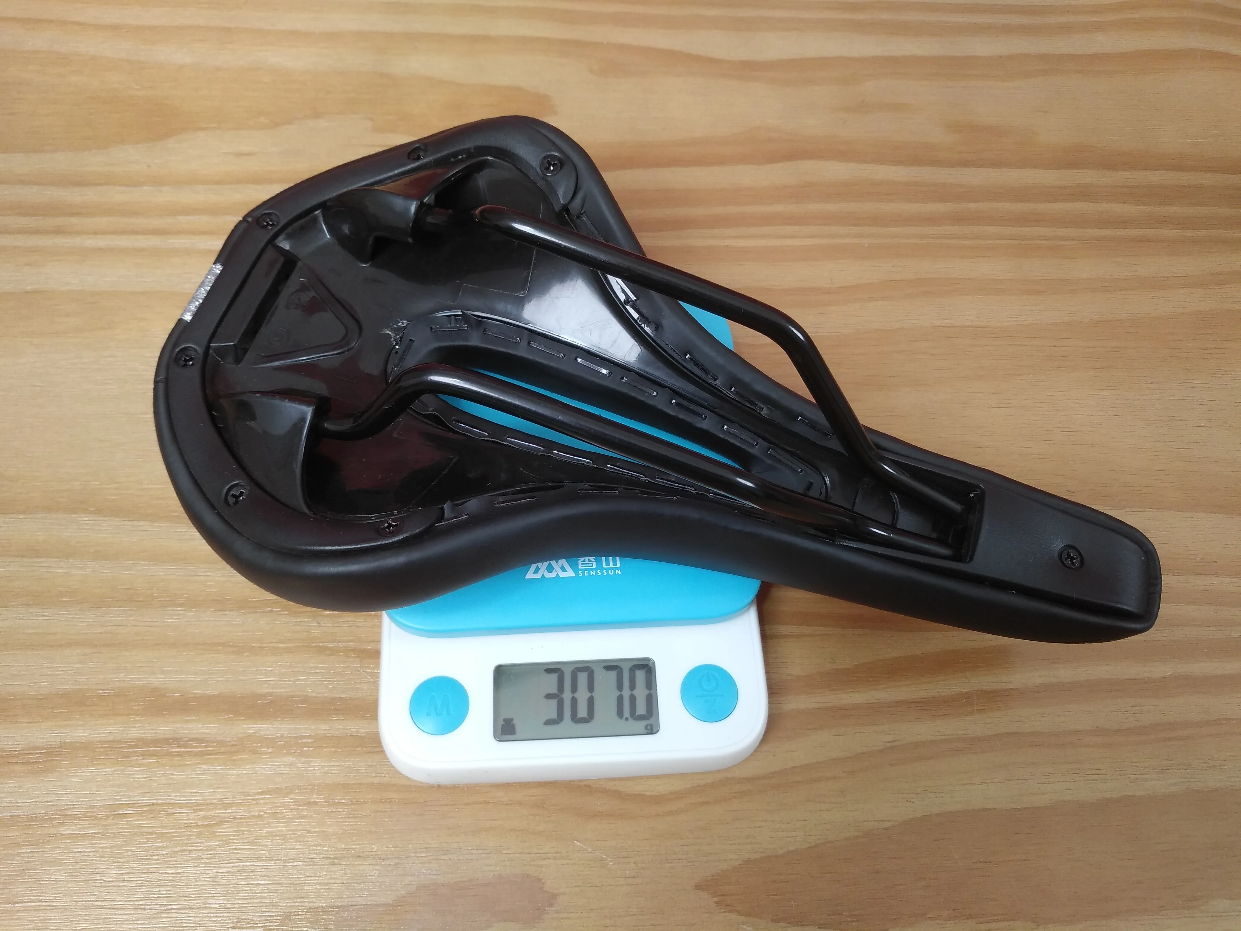 Wholesale waterproof bike saddle cover bicycle saddle cover bicycle parts pu leather bike seat