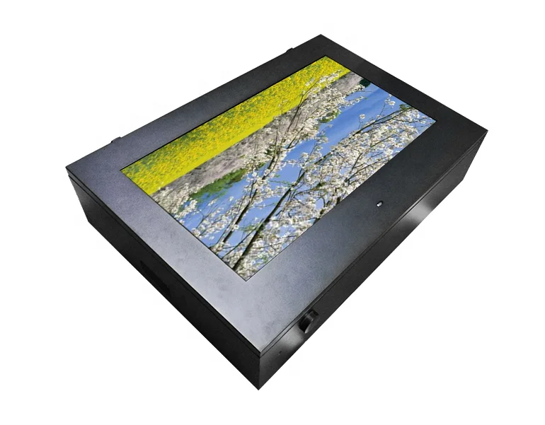 32-Inch Factory Supply Outdoor Waterproof IP65 LCD Advertising Signage 4K Resolution Multi-Media Commercial Wall-Mounted TV