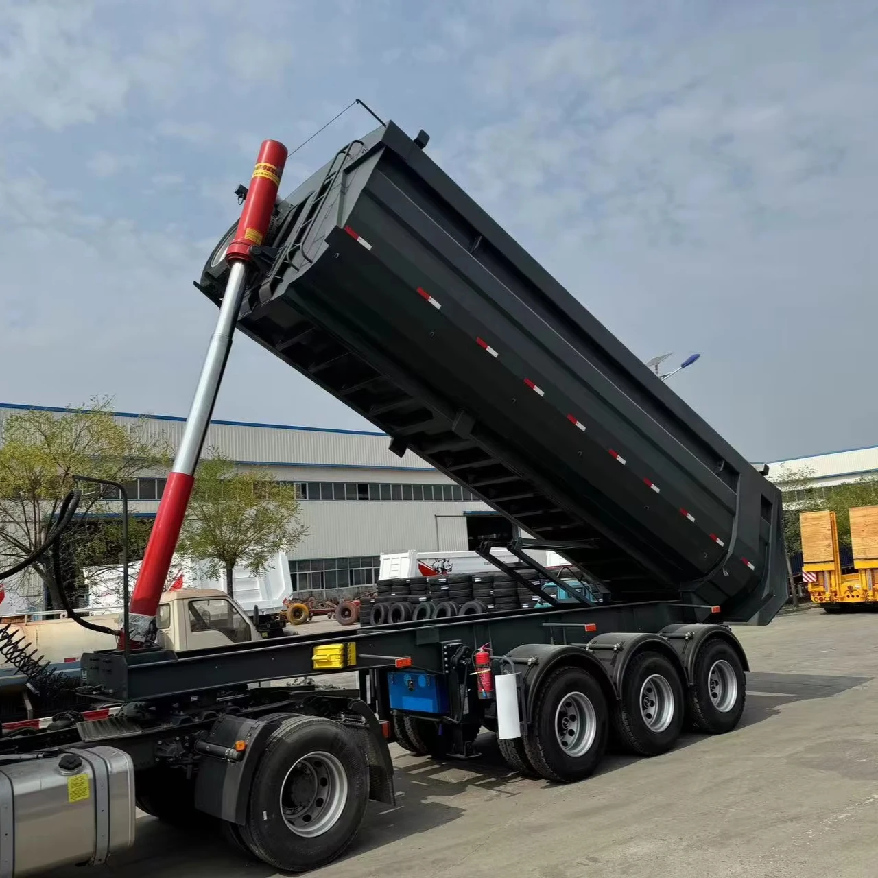 Factory Wholesale 3 Axis 60 Ton 50 Ton Dump Truck Semi Trailer After Dump Truck Semi Trailer For Sale