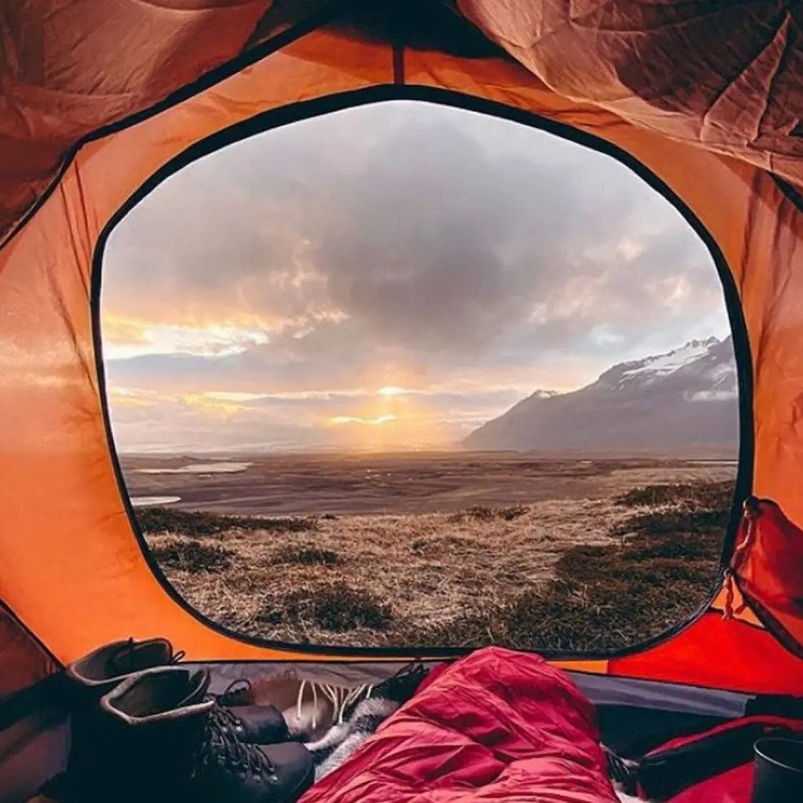 Tents for roof of cars chinese car roof tents for camping Roadtrip SUV Truck RTT