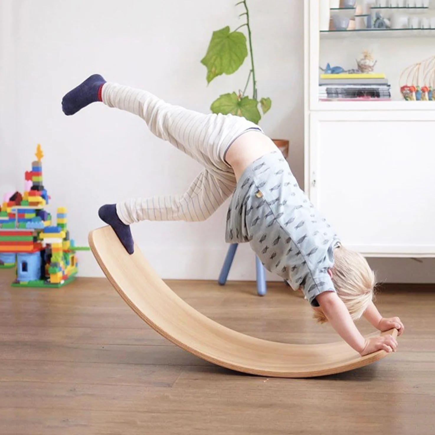 Детская деревянная доска для занятий йогой