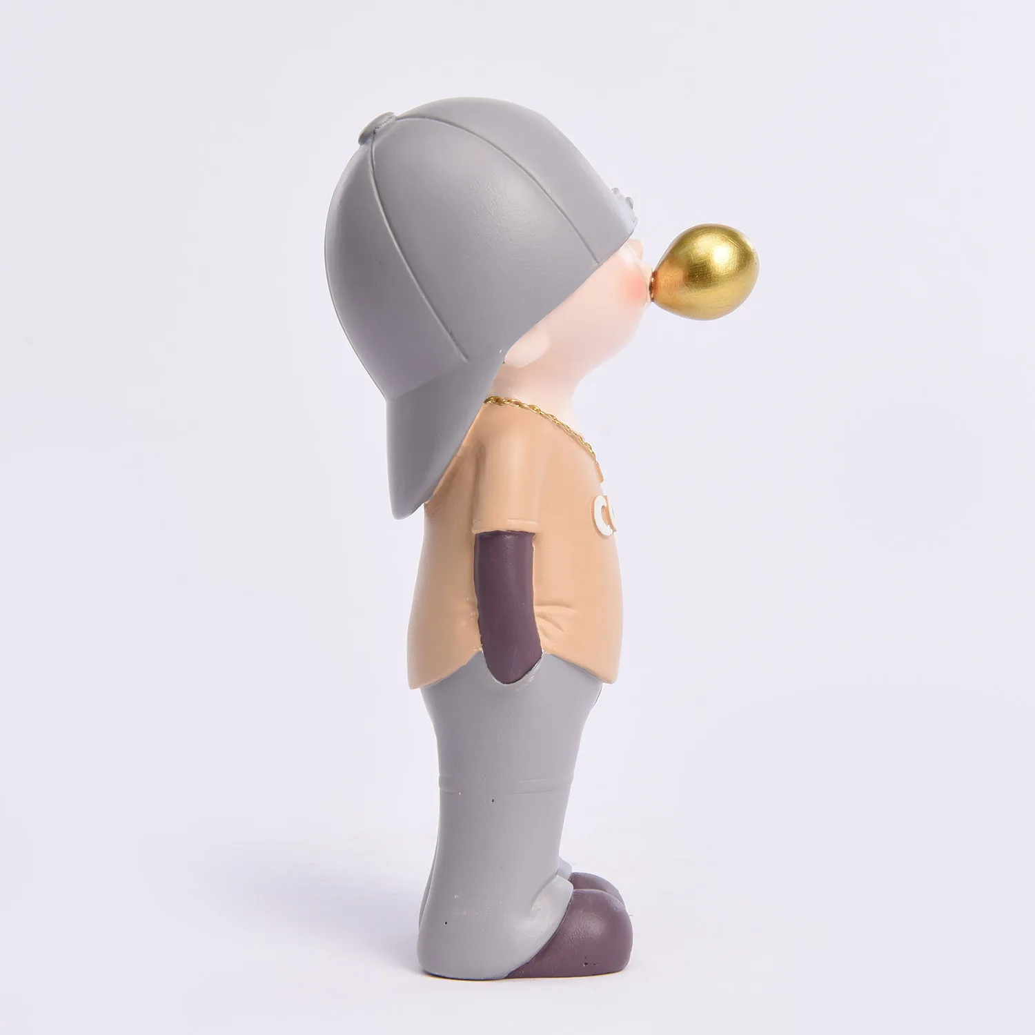 Modern Home Accessories Room Boy Birthday Party Decoration Resin Bubble Boy Skateboard Statue Interior Table Decor