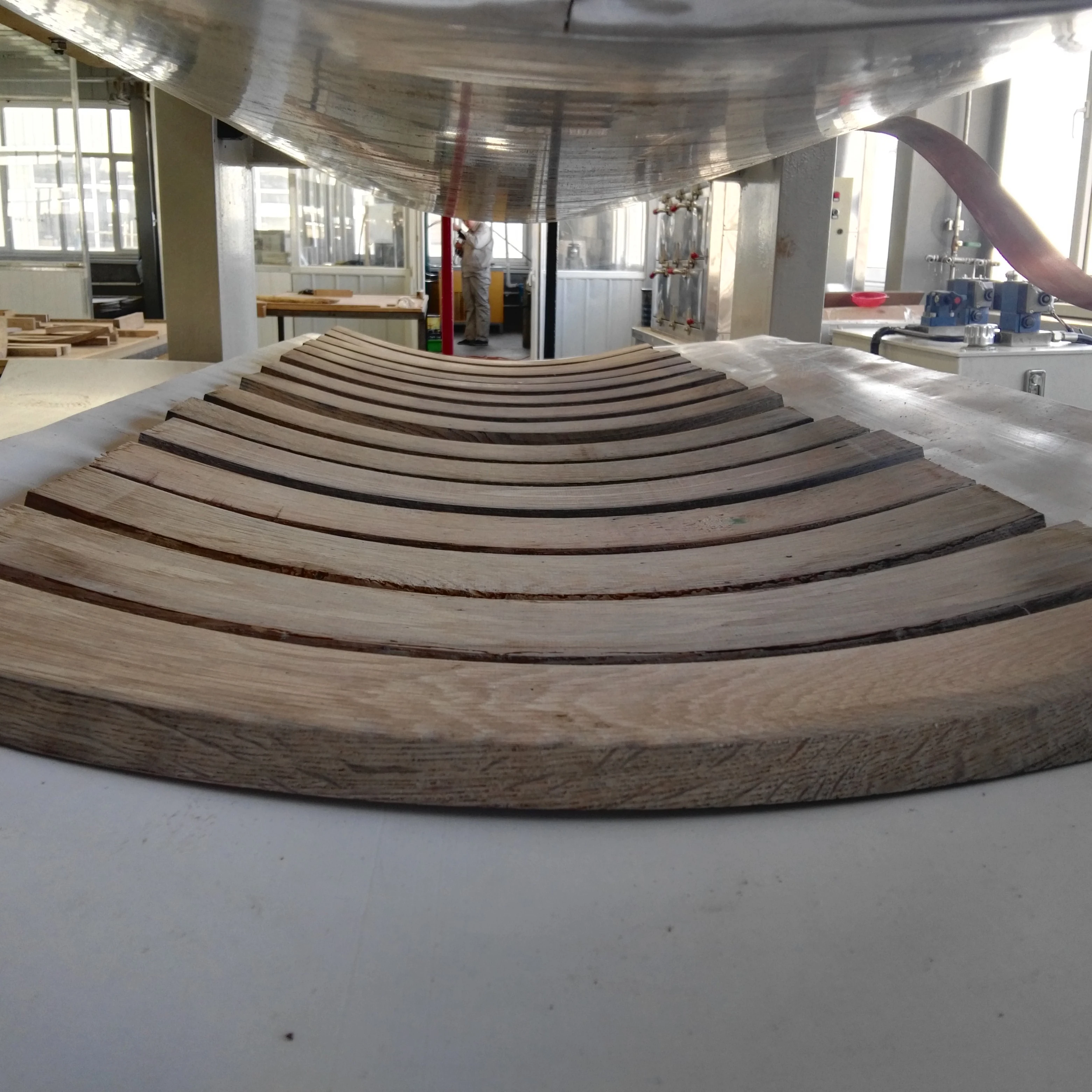 Factory Direct Sale JYC High Frequency Solid Wood Hydraulic Press Steam Bending Machine