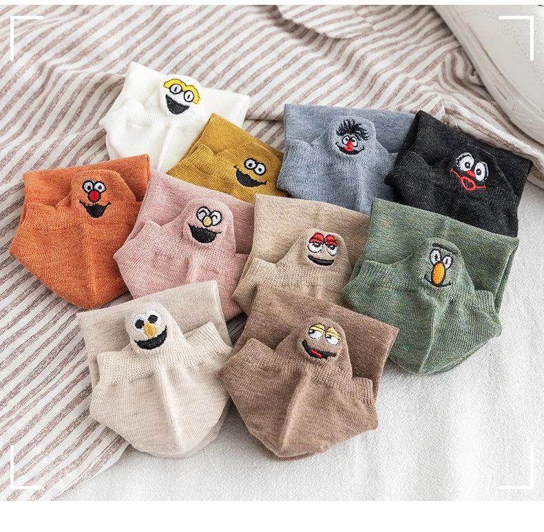 Girls shallow mouth socks heel embroidery colorful funny cartoon socks wholesale