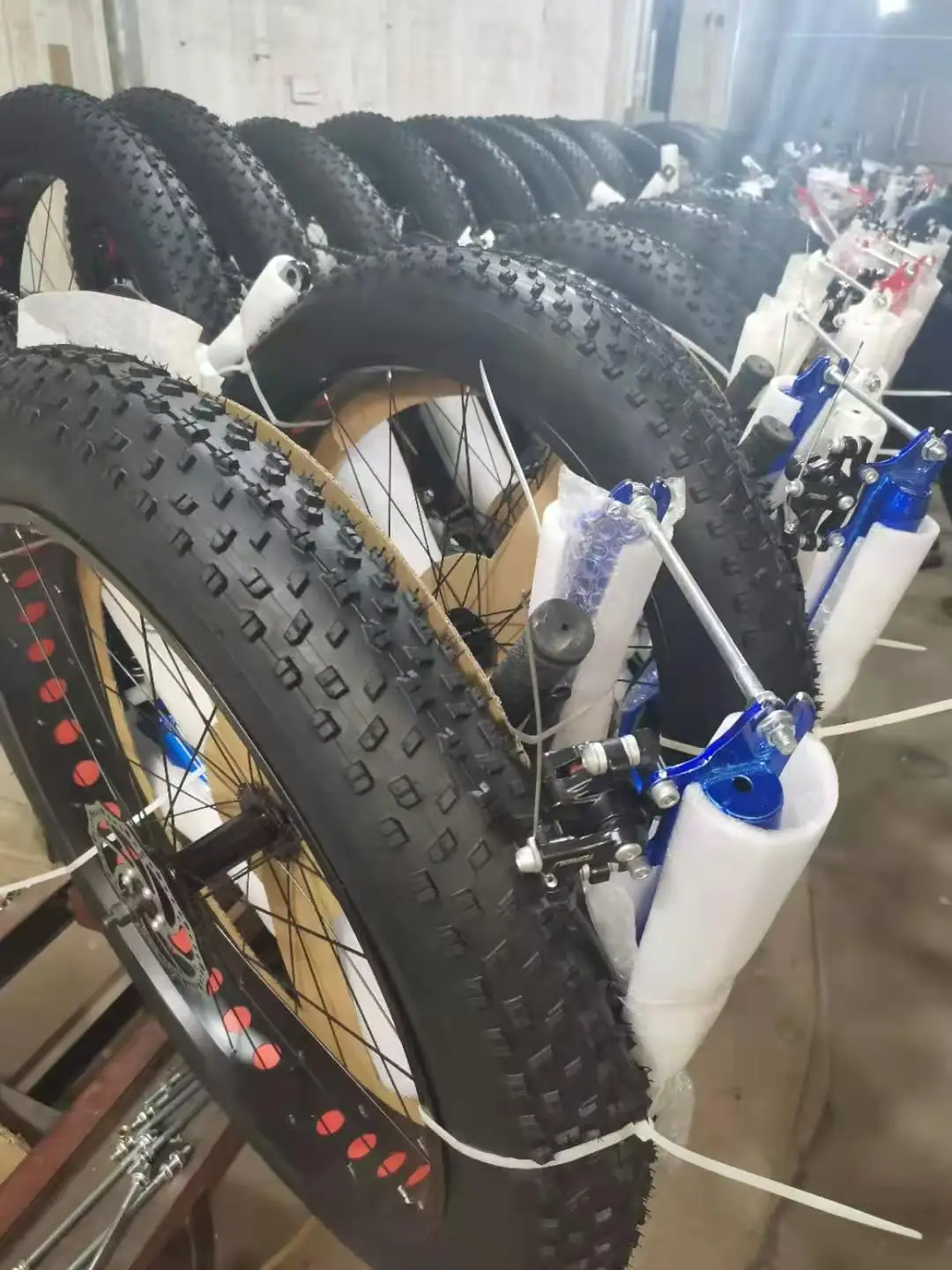 China Factory Supply OEM Full Suspension 24 26 Inch Fat Tire Carbon Bicycle Mountain Bike Buy Bulk China 26 Inch Fat Bike