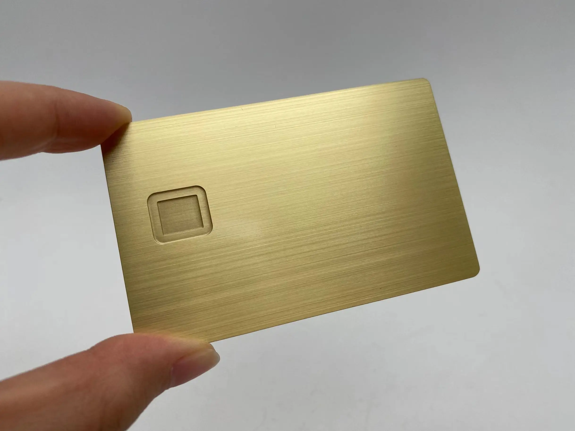 Customizable 24 K Mirror Gold Blank Metal Credit Card Etched Visa Debit Card Blank Chip Slot and Magnetic Stripe rose gold card