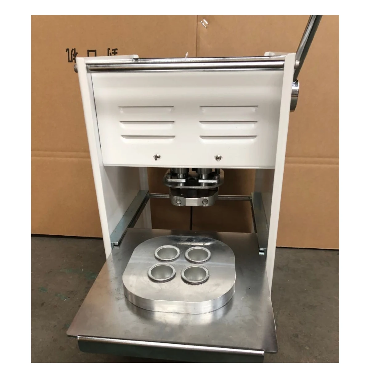 Полуавтоматическая машина для запечатывания и запечатывания капсул кофе