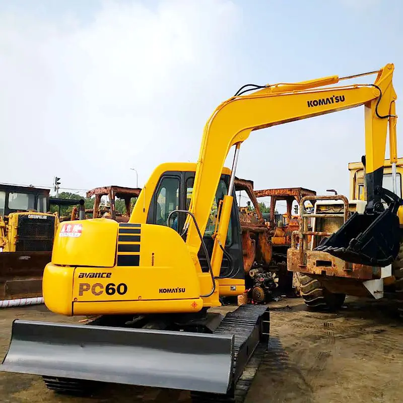 Used komatsu pc60 excavator ,small used excavator komatsu 60 ,mini 6ton komatsu backhoe for sale .