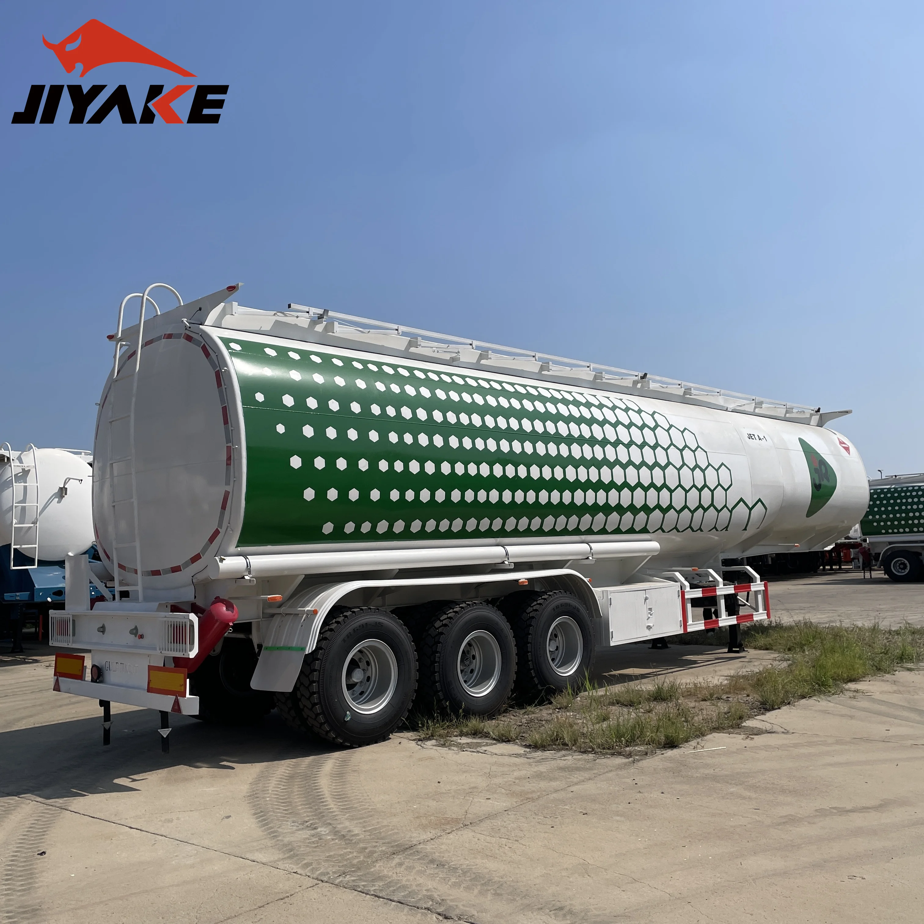 Brandnew 3 axle 40000L Petroleum/Diesel/Fuel/Crude Oil/Milk/Water/Gasoline Fuel Tank Trailer For Sale