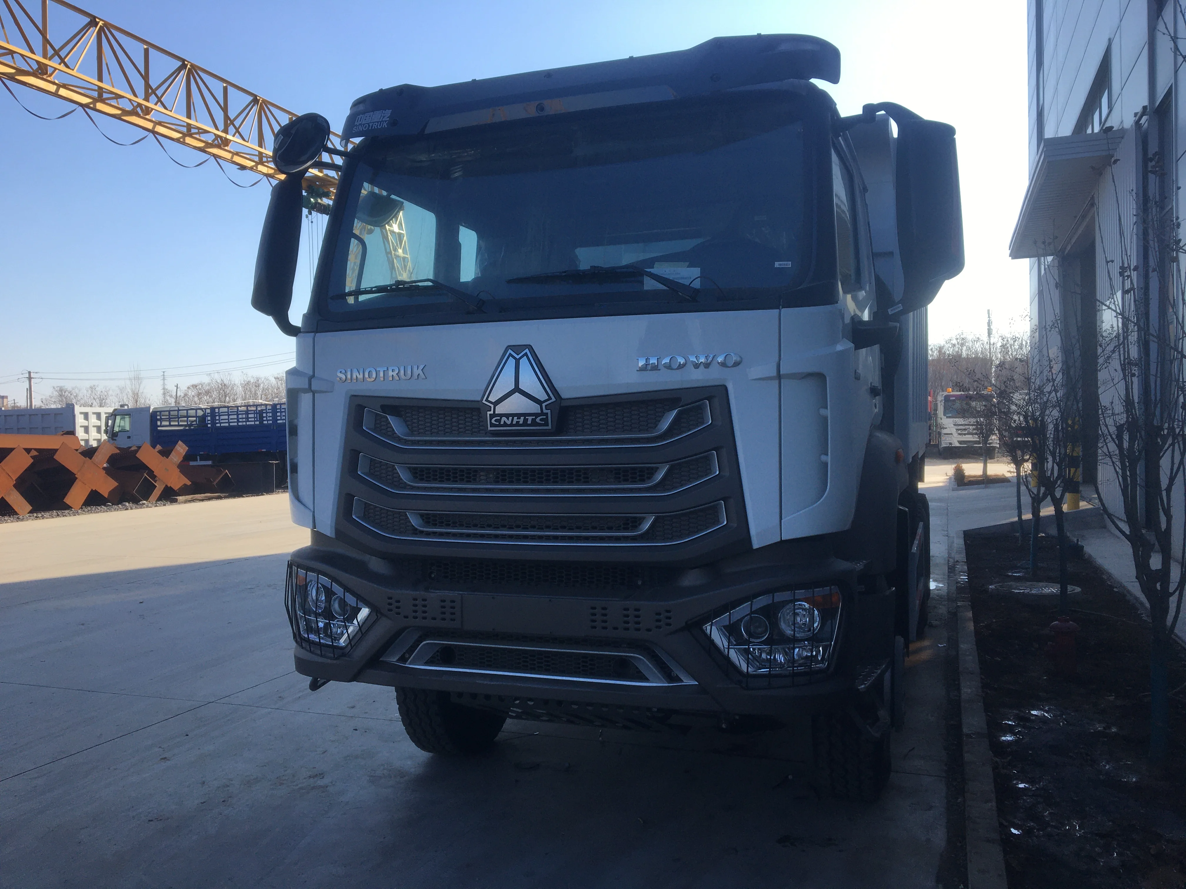 SINOTRUK SINOTRUCK HOWO dump truck 400 horse power 400hp HOWO dump truck