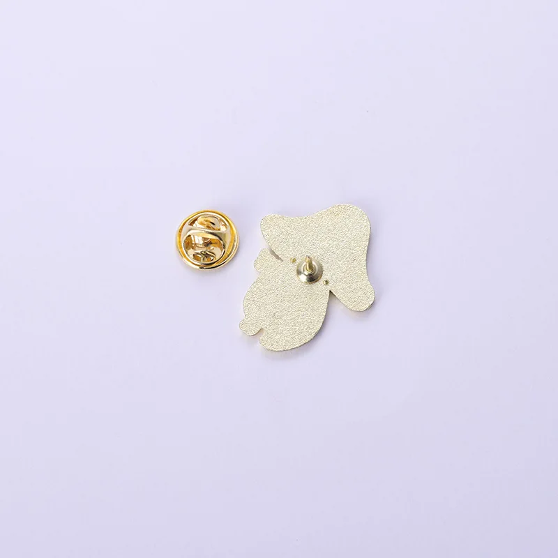 Stock Animals Brooch Custom Designed Funny Cute Cat Duck Rabbit Finger Ironic Metal Soft Enamel Pins Lapel Badges