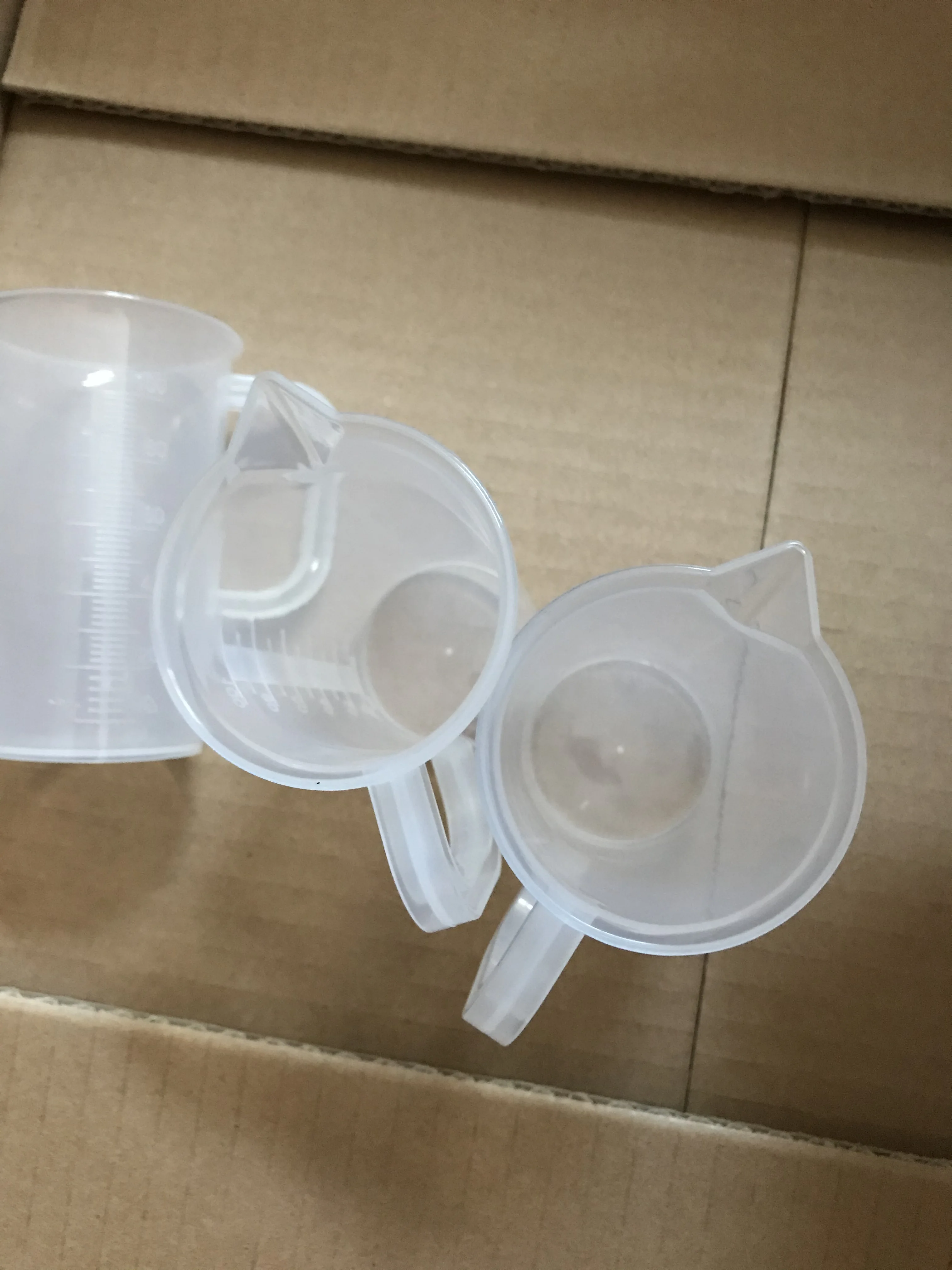 wholesale food grade 100ml small plastic measuring cup MCh100
