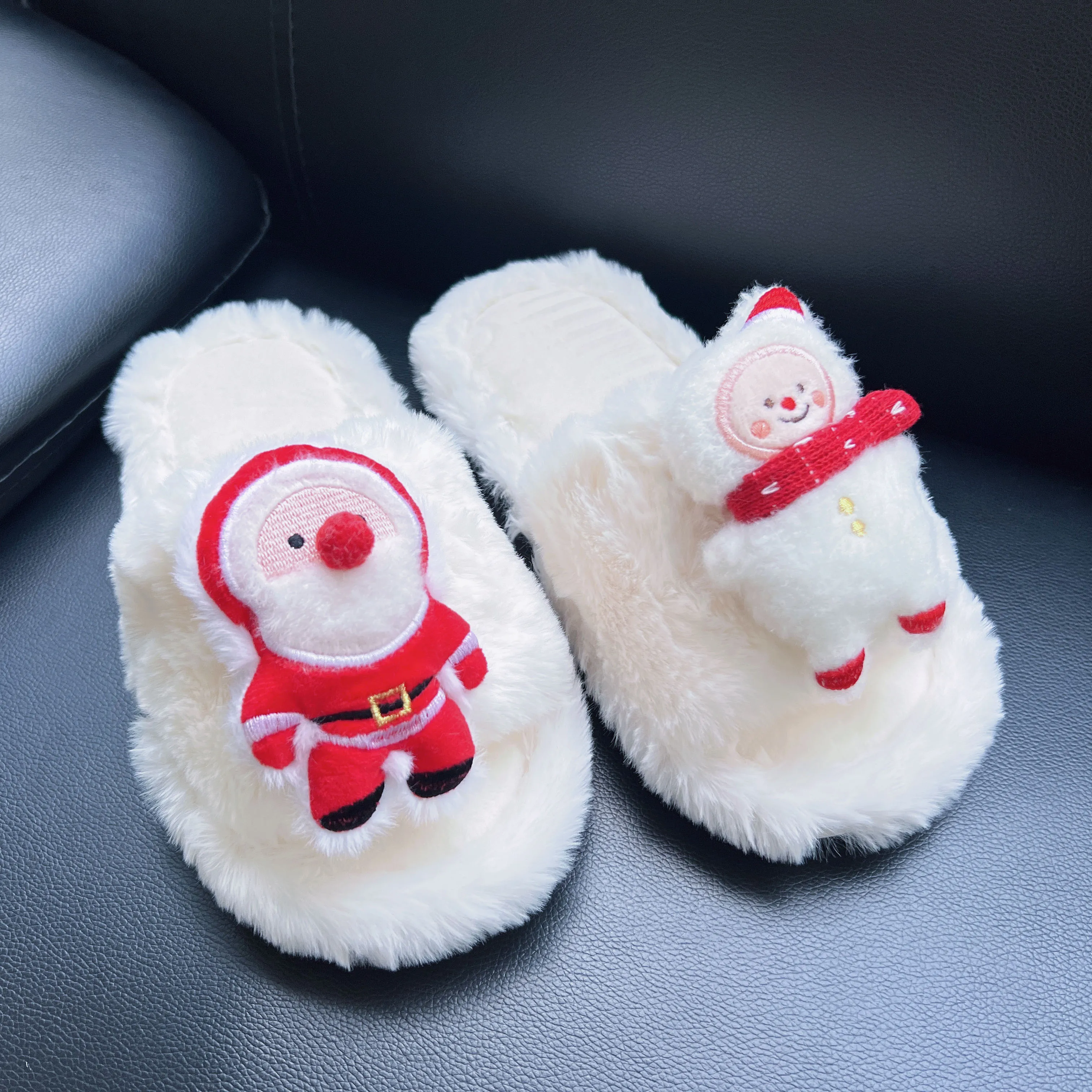 Winter Women Home Shoes Furry Plush Slippers Soft Sole Non-slip Plush Santa Claus Snowman Plush Slippers Warm Christmas Gift
