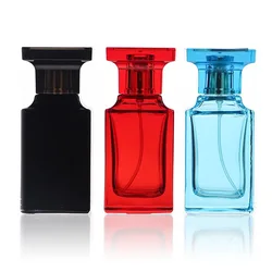 High Quality Luxury Design Parfum Botol Manufacturer 30ml 50ml  Glass Empty Refillable Spray Beautiful Perfume Bottle