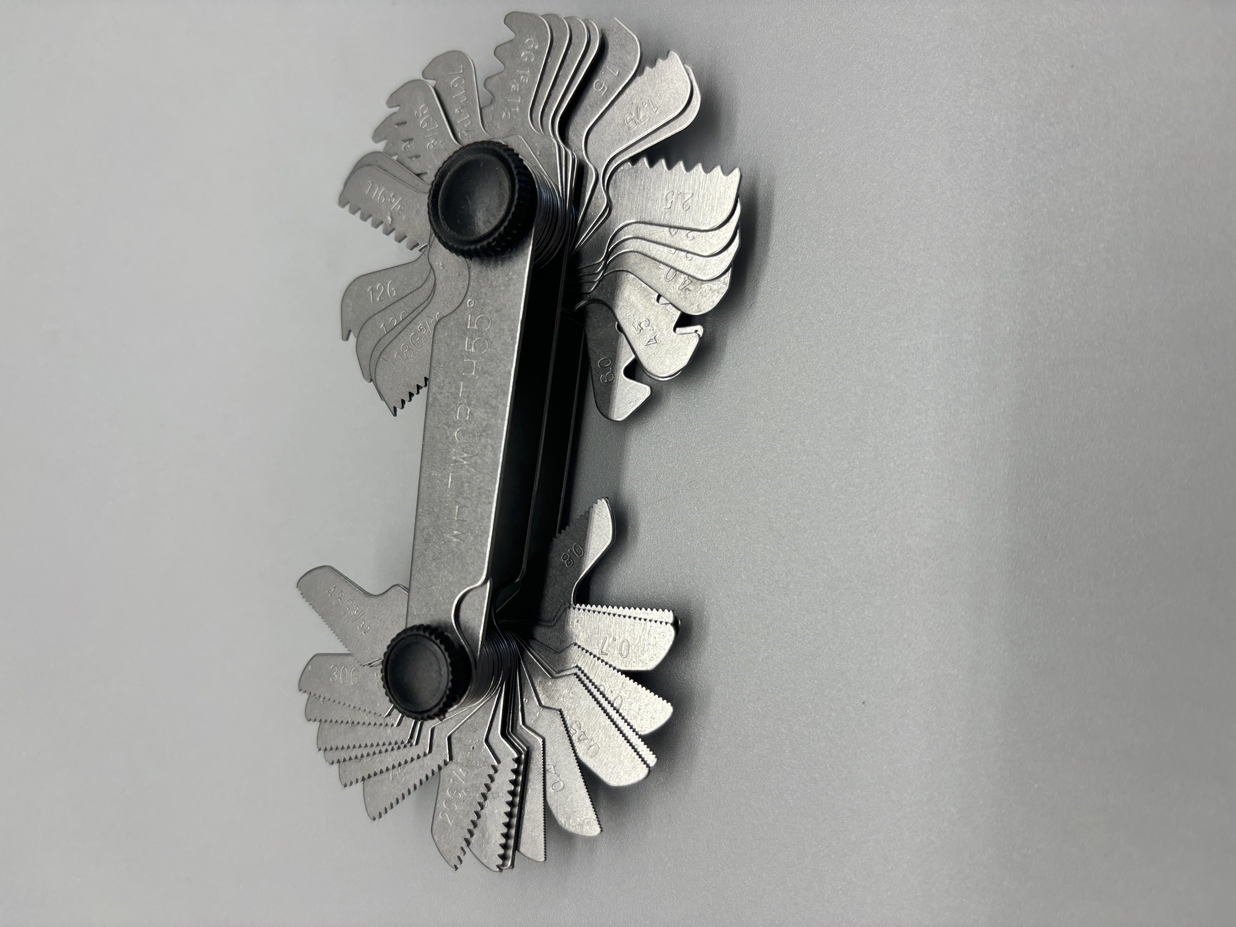 Metric & Imperial  Industrial Use 0.25-6.00mm 52pcs Leaves crew Pitch Gauge