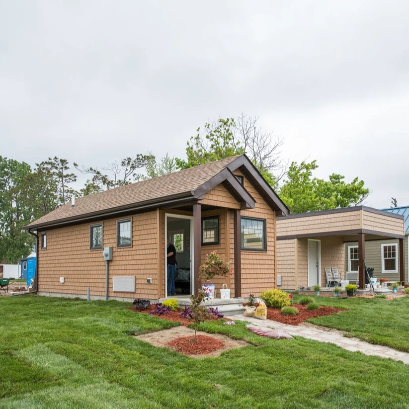 High quality prefabricated light and heavy steel structure American style villas and mansions sold by manufacturers