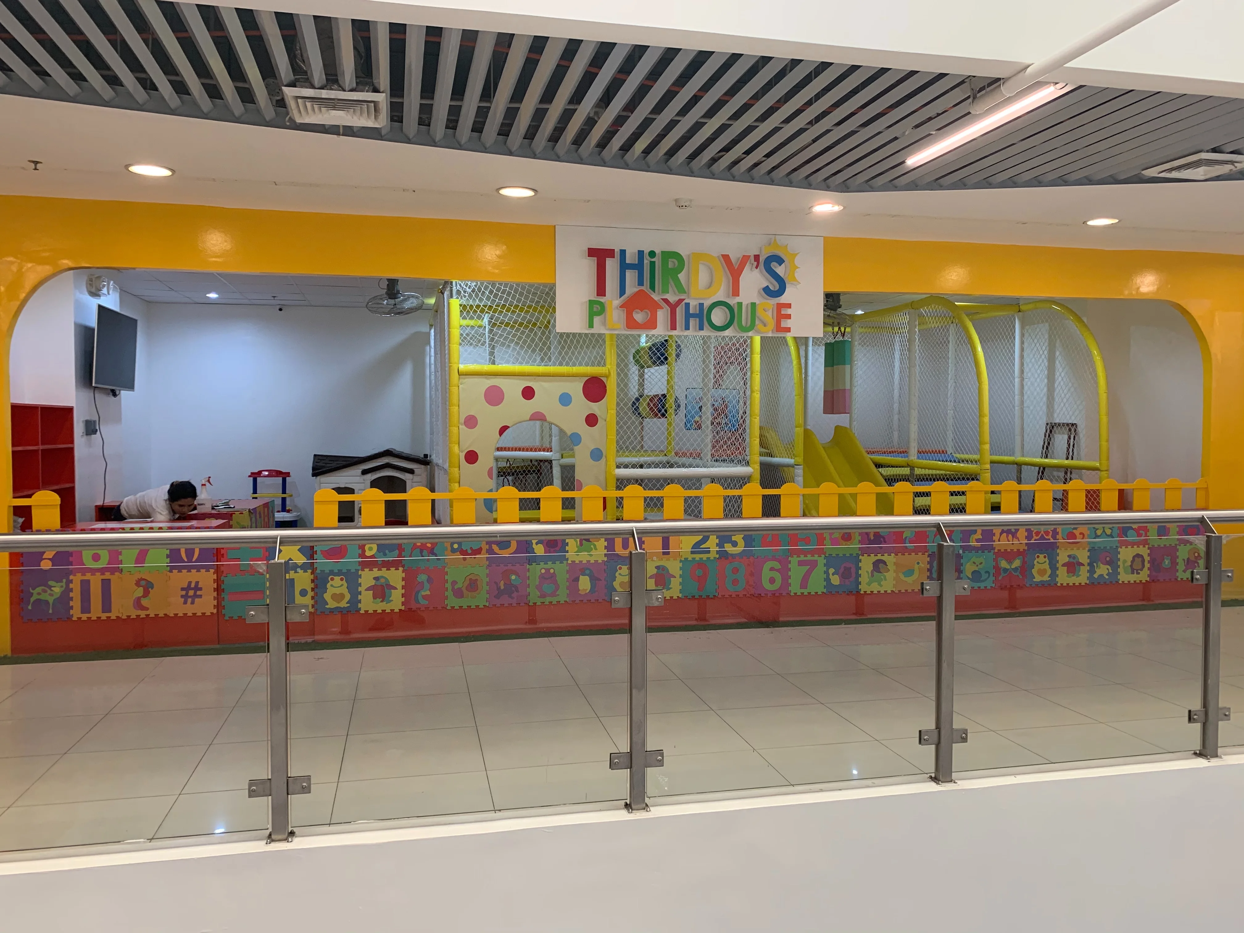 Mini Kids indoor climbing toys game center plastic ball pool and slide playgrounds