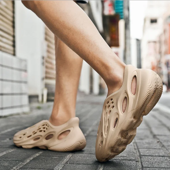 Ins style High quality slippers summer beach hole shoes Couples sandals slides for women men