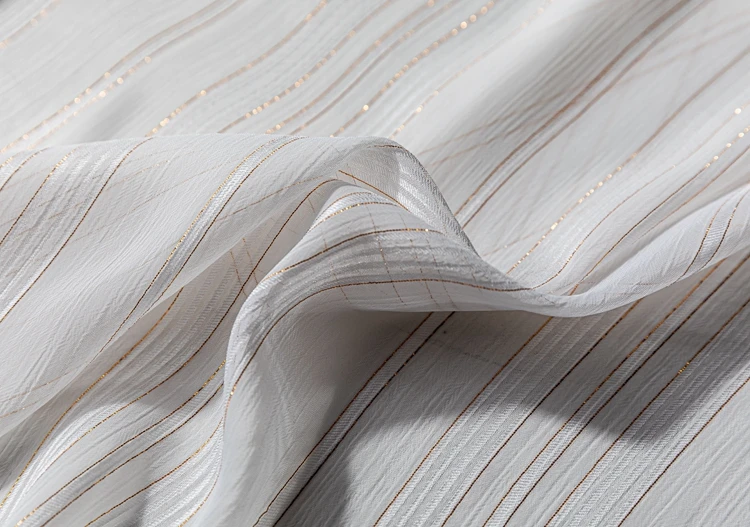 2022 Fashion Metal Yarn Cut Crepe Fabric Textile 100% Polyester Silk Lurex Chiffon Fabric For Women Clothing