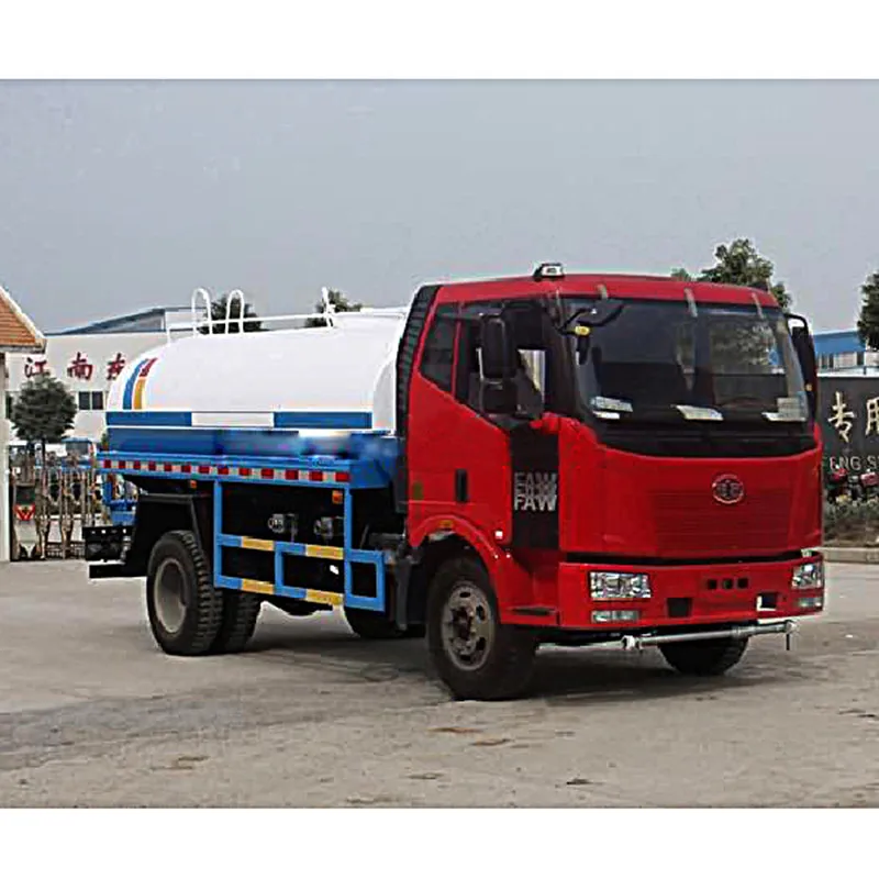 china supplier street water spray truck/sprinkler water tank truck